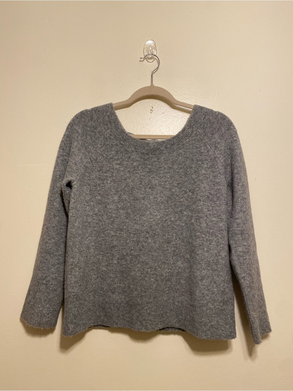 J. Crew Heather Gray Wool Blend Sweater. Size XS. Style H3396